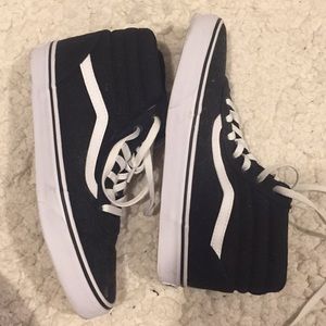 High top black vans